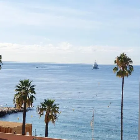 T2 Pieds Dans L'Eau,Vue Mer,Wifi,Clim Antibes