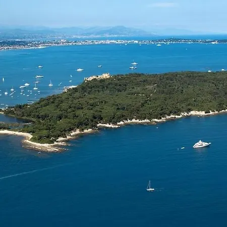 Appartement T2 Pieds Dans L'Eau,Vue Mer,Wifi,Clim *