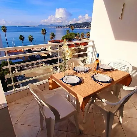 Appartement T2 Pieds Dans L'Eau,Vue Mer,Wifi,Clim